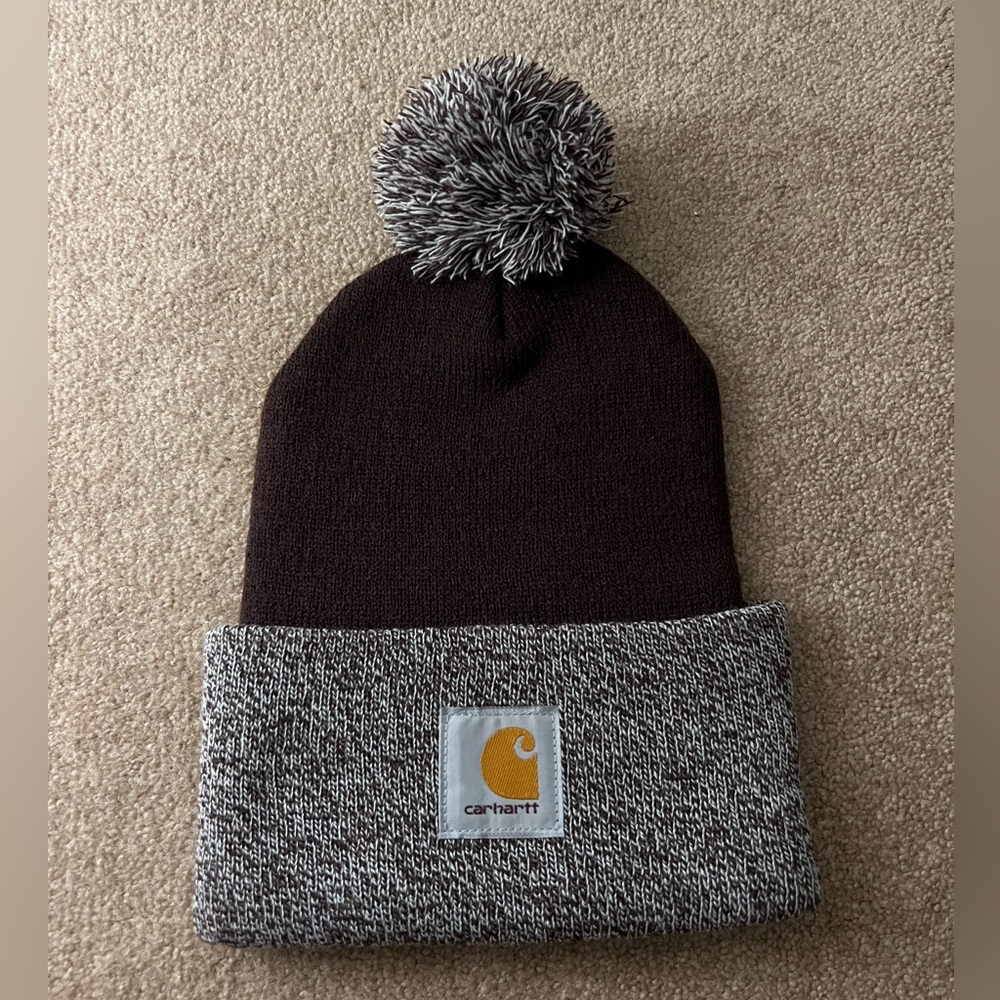 Carharrt maroon pom pom beanie, new without tags, OSFA